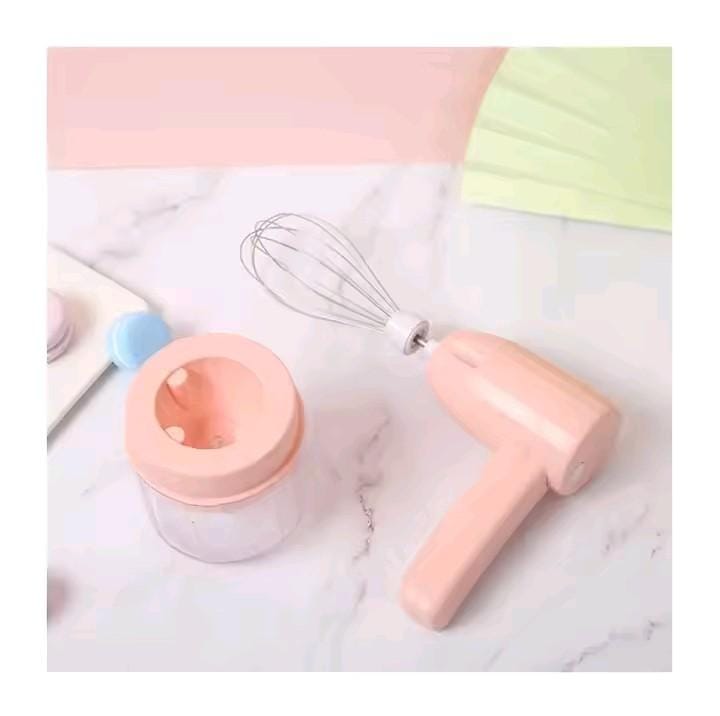 Electric egg beater