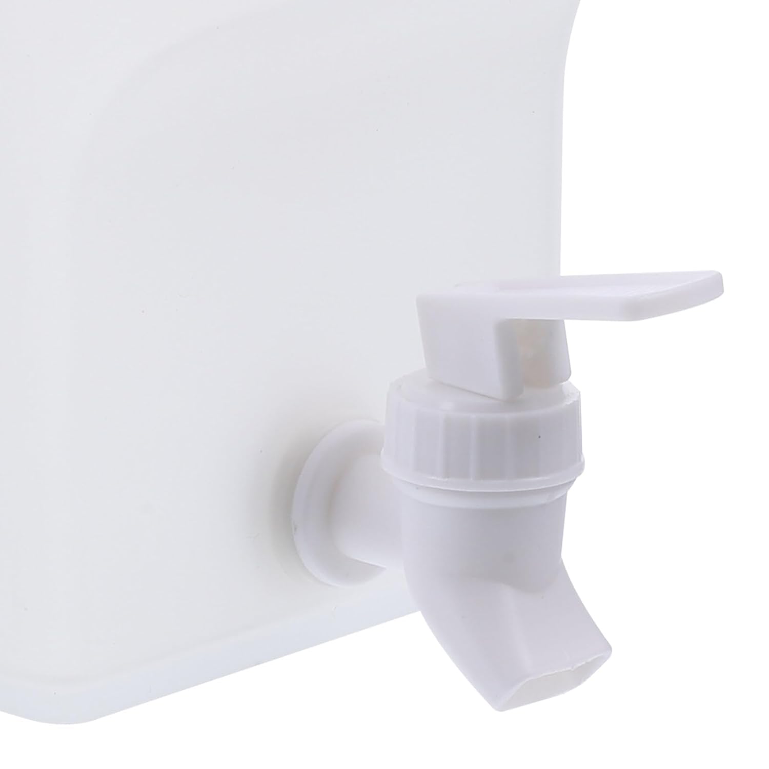 Large capacity cold water dispenser