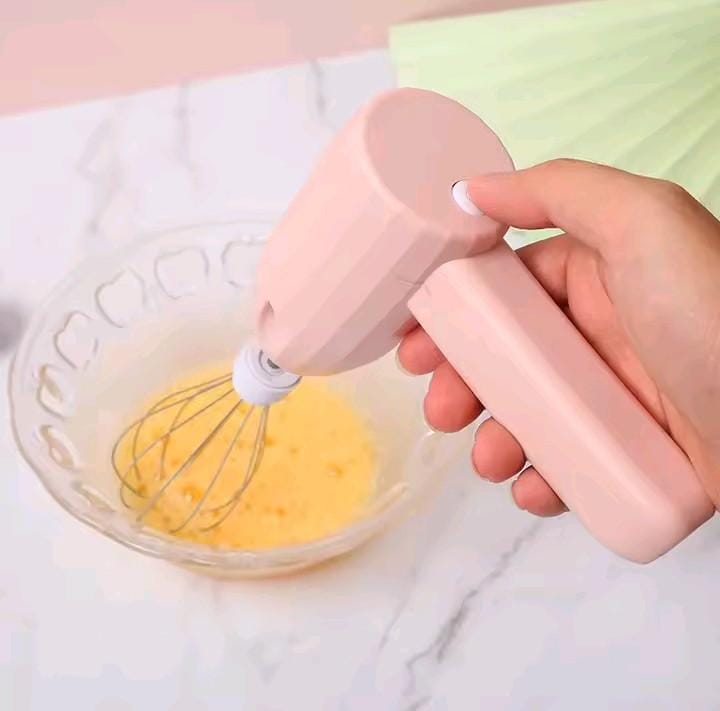 Electric egg beater